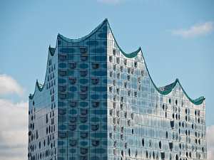 Fotos der Hamburger Elbphilharmonie Verschiedene Motive rund um die Elbphilharmonie in Hamburg